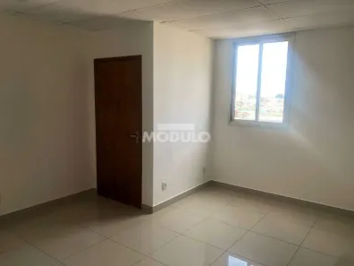 Sala Comercial para alugar, 52m² no Osvaldo Rezende, Uberlândia