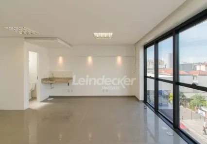 Sala Comercial para alugar, 34m² no Passo da Areia, Porto Alegre
