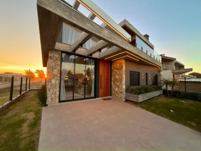 Casa com 3 Quartos à venda, 178m² no Zona Norte, Capão da Canoa