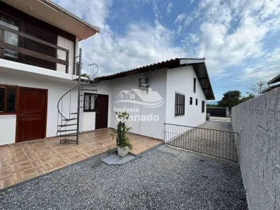 Casa com 4 Quartos à venda, 210m² no Jardim Dourado, Porto Belo