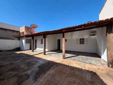 Casa com 2 Quartos para alugar, 95m² no Plano Diretor Norte, Palmas