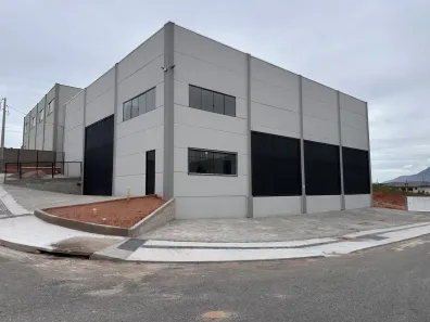 Galpão/Depósito/Armazém para alugar, 490m² no Sertão do Maruim, São José