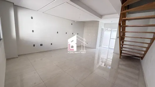 Sobrado com 3 Quartos à venda, 85m² no Ana Rech, Caxias do Sul