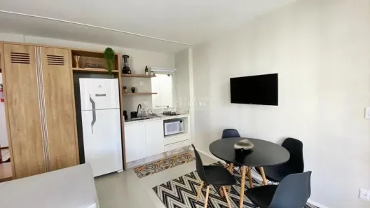 Apartamento com 1 Quarto para alugar, 30m² no Centro, Balneário Camboriú