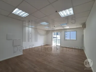 Sala Comercial à venda, 43m² no Cidade Monções, São Paulo