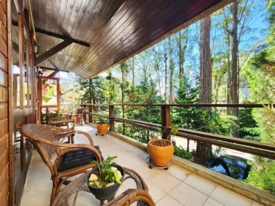 Casa de Condomínio com 4 Quartos à venda, 160m² no Granja Guarani, Teresópolis