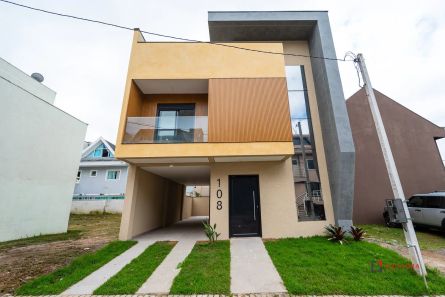 Casa de Condomínio com 3 Quartos à venda, 232m² no Pinheirinho, Curitiba