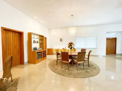 Casa com 5 Quartos para alugar, 770m² no Jardim das Nações, Taubaté