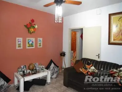 Casa com 5 Quartos à venda, 190m² no Martins, Uberlândia