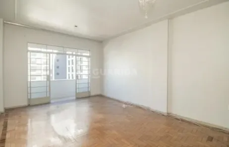 Apartamento com 3 Quartos para alugar, 65m² no Rio Branco, Porto Alegre