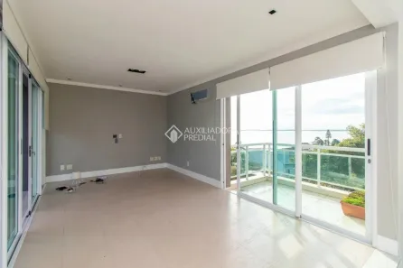 Casa de Condomínio com 3 Quartos para alugar, 271m² no Vila Assunção, Porto Alegre