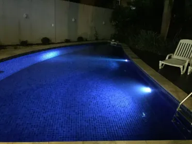 Sobrado com 4 Quartos para alugar, 200m² no Praia do Estaleirinho, Balneário Camboriú