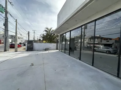 Ponto Comercial com 2 Quartos para alugar, 190m² no Vila Nova, Porto Alegre