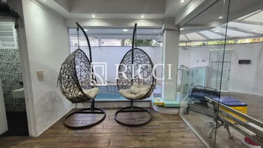 Casa com 3 Quartos à venda, 155m² no Embaré, Santos