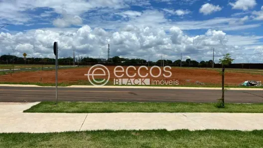 Lote/Terreno à venda, 276m² no Novo Mundo, Uberlândia
