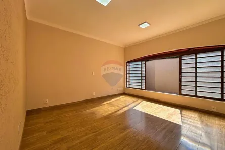 Casa com 4 Quartos à venda, 186m² no Parque Esperança, Mogi Mirim