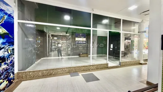 Sala Comercial para alugar, 48m² no Centro, Balneário Camboriú