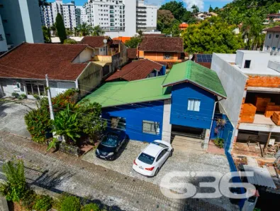 Sobrado com 3 Quartos à venda, 187m² no Atiradores, Joinville