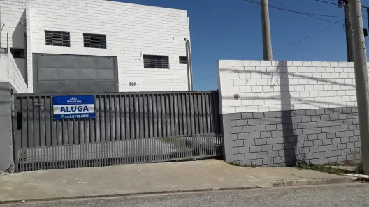 Galpão/Depósito/Armazém para alugar, 700m² no Retiro São João, Sorocaba