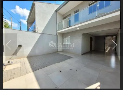 Sobrado com 3 Quartos à venda, 148m² no Jardim Paris VI, Maringá