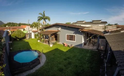 Casa com 2 Quartos à venda, 216m² no Jardim do Sol, Caraguatatuba