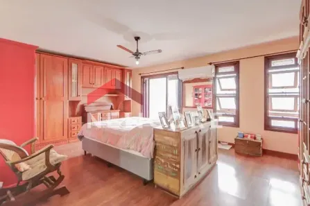 Casa com 3 Quartos à venda, 235m² no Guarujá, Porto Alegre