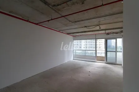 Sala Comercial para alugar, 47m² no Vila Gertrudes, São Paulo