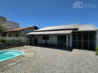 Casa com 3 Quartos à venda, 160m² no Centro, Balneário Barra do Sul
