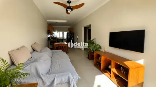 Casa com 3 Quartos à venda, 74m² no Novo Mundo, Uberlândia