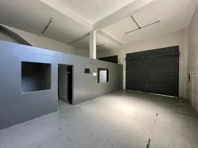 Prédio Comercial para alugar, 500m² no Centro, Manaus