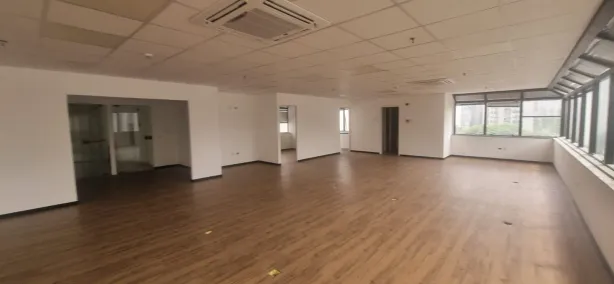 Sala Comercial para venda ou aluguel, 200m² no Chácara Itaim, São Paulo