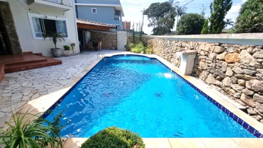 Sobrado com 3 Quartos à venda, 260m² no Retiro das Fontes, Atibaia