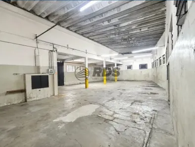 Galpão/Depósito/Armazém para alugar, 650m² no Conceição, Diadema
