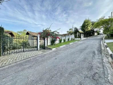Casa de Condomínio com 4 Quartos para alugar, 1020m² no Chácara dos Lagos, Carapicuíba