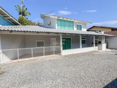 Casa com 4 Quartos à venda, 185m² no Jarivatuba, Joinville