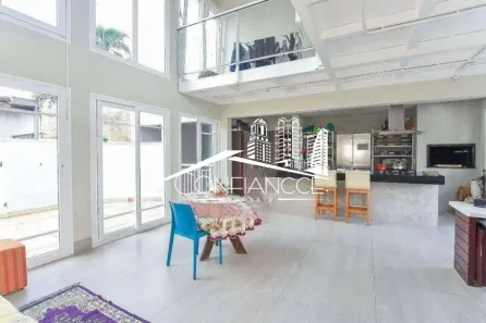 Casa com 3 Quartos para alugar, 390m² no Alto da Rua XV, Curitiba