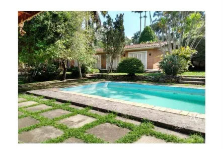 Casa de Condomínio com 4 Quartos à venda, 600m² no Granja Viana, Cotia