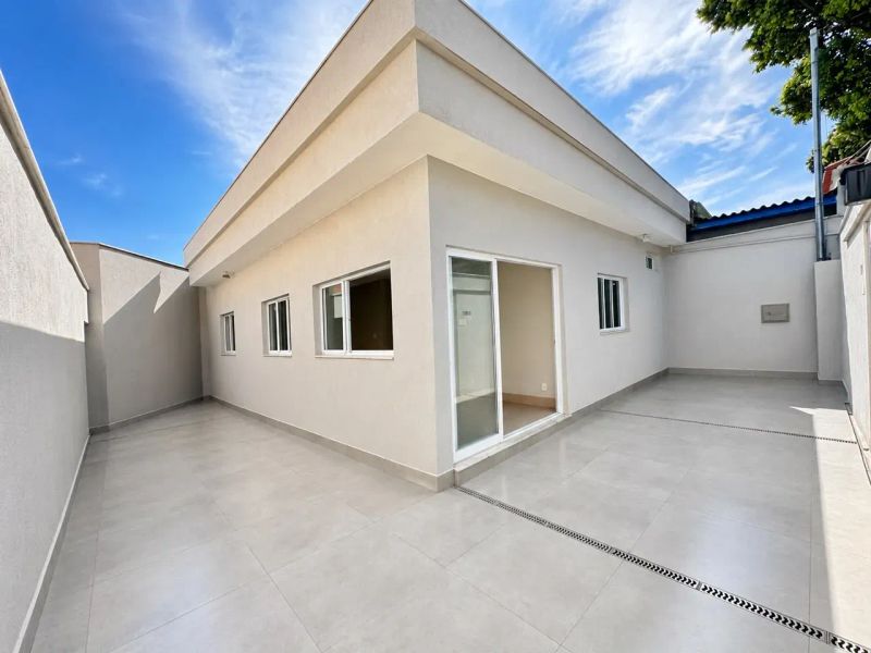 Casa com 3 quartos — Glória, Belo Horizonte