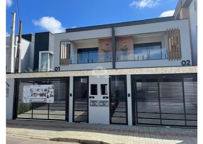 Casa com 3 Quartos à venda, 172m² no Jardim Sofia, Joinville