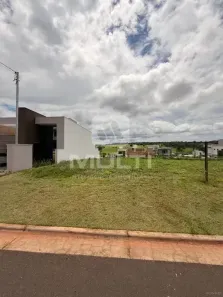 Lote/Terreno com 1 Quarto à venda, 300m² no Granja Marileusa, Uberlândia