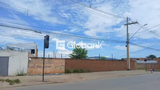 Ponto Comercial para alugar, 75m² no Planalto, Montes Claros