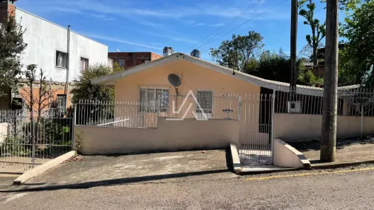 Casa com 2 Quartos à venda, 80m² no Centro, Passo Fundo
