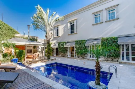Casa com 5 Quartos à venda, 584m² no Vila Madalena, São Paulo