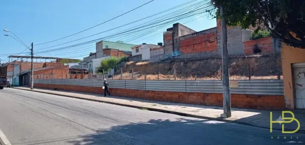 à venda, 1250m² no Parque das Laranjeiras, Sorocaba