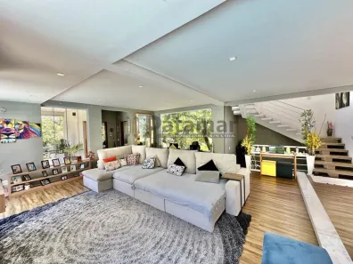 Casa de Condomínio com 4 Quartos à venda, 484m² no Chácara Santa Lúcia, Carapicuíba