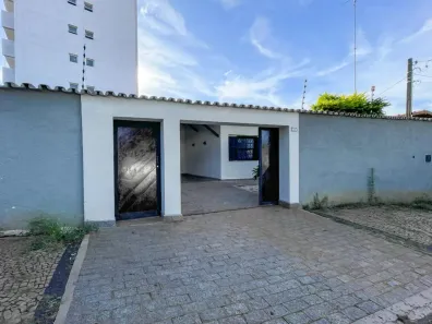 Casa com 3 Quartos para alugar, 198m² no Jardim Presidente Wenceslau, Campinas