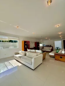 Sobrado com 5 Quartos à venda, 1000m² no Jardim Acapulco, Guarujá