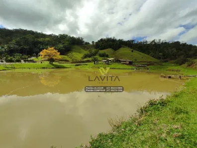 Fazenda/Sítio com 3 Quartos à venda, 600m² no Vila Itoupava, Blumenau