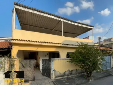 Casa com 3 Quartos à venda, 180m² no Vila Emil, Mesquita
