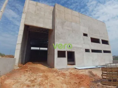 Galpão/Depósito/Armazém para alugar, 750m² no Vila Bertini, Americana